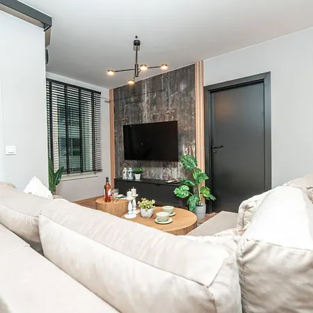 Apartment Apartly - Cisza W Nowoczesnym Stylu & Parking